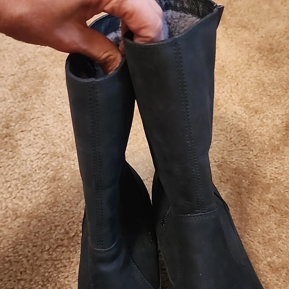 UGG Joely Wedge Boots Size 9.5 EU 40.5 - Picture 3 of 16